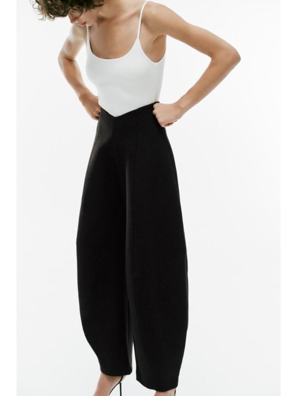 ZARA HIGH-RISE BALLOON PANTS 4391/528/800
